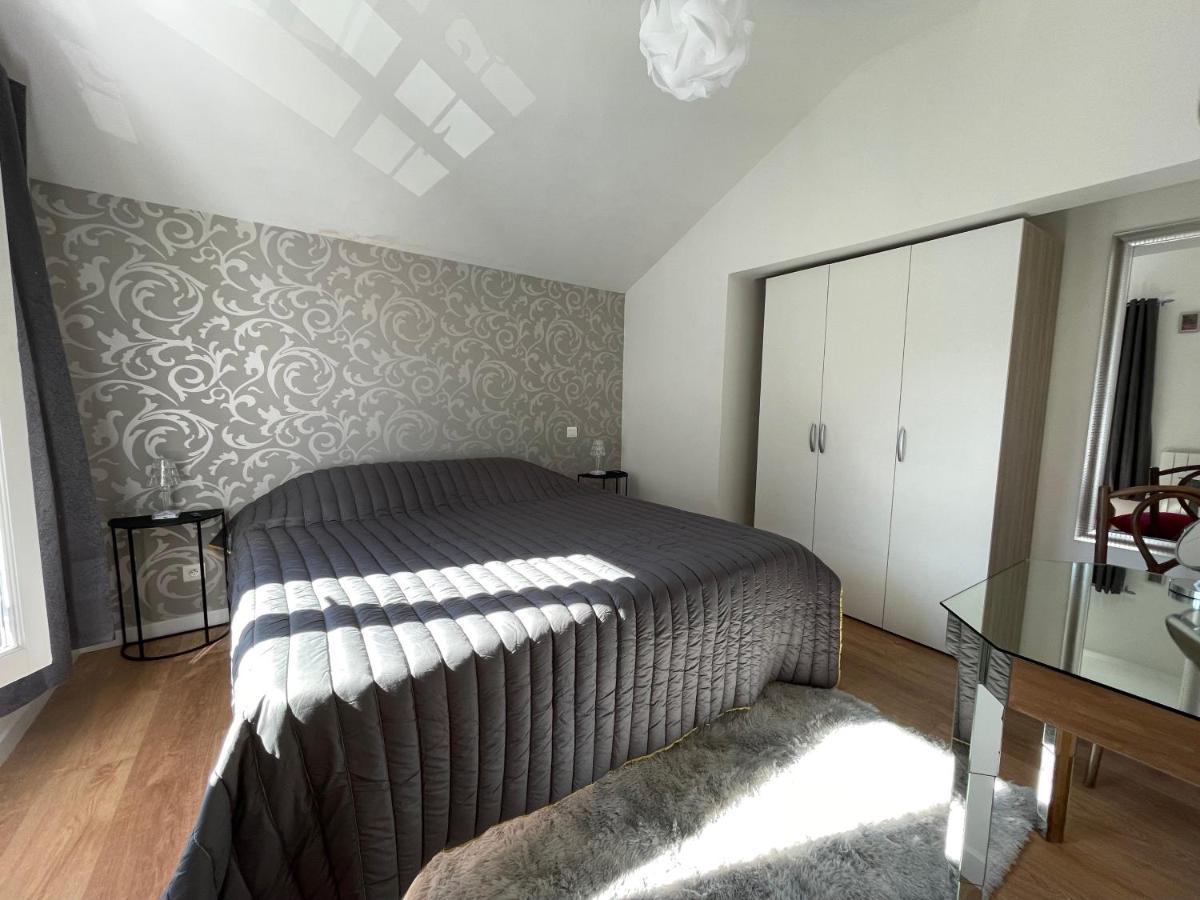 Gite De La Fauvette Saintes Apartman Kültér fotó